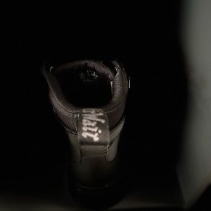 Dr. Martens Comb Tech